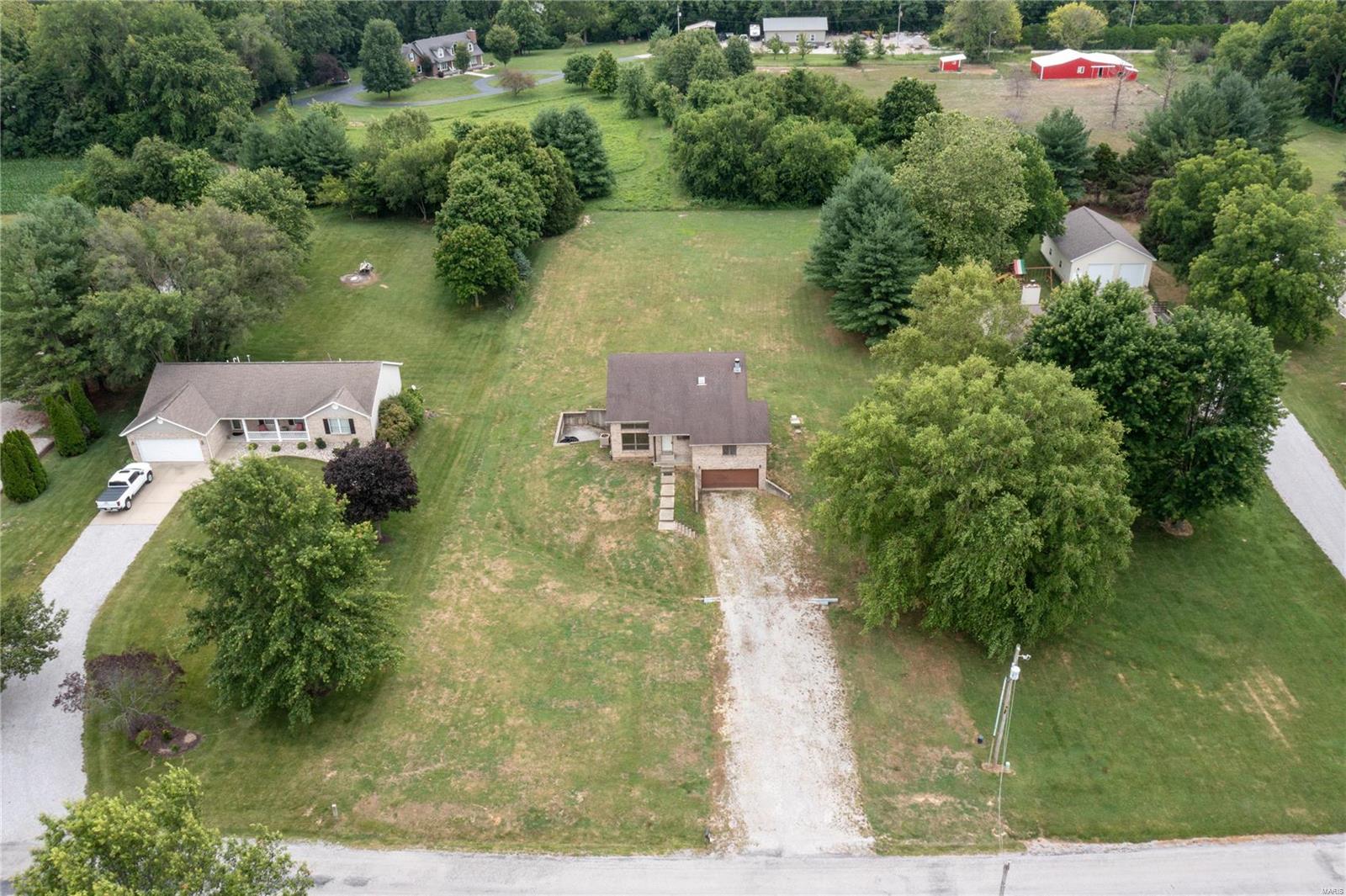 8718 Le Pere School Road