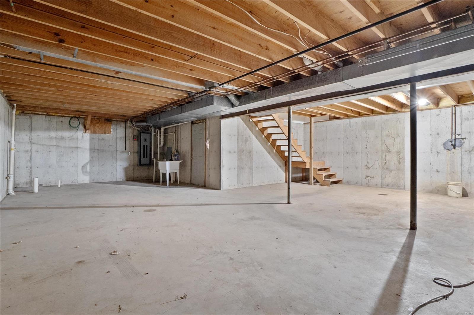 8718 Le Pere School Road