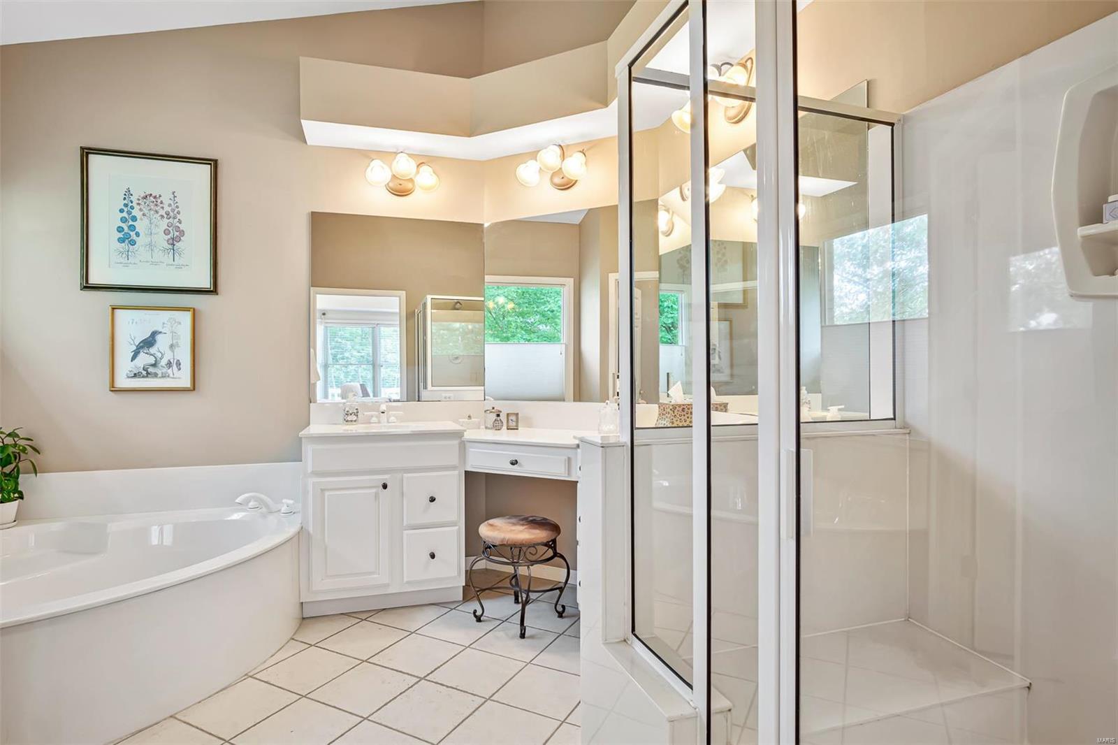 1716 10th Fairway Drive