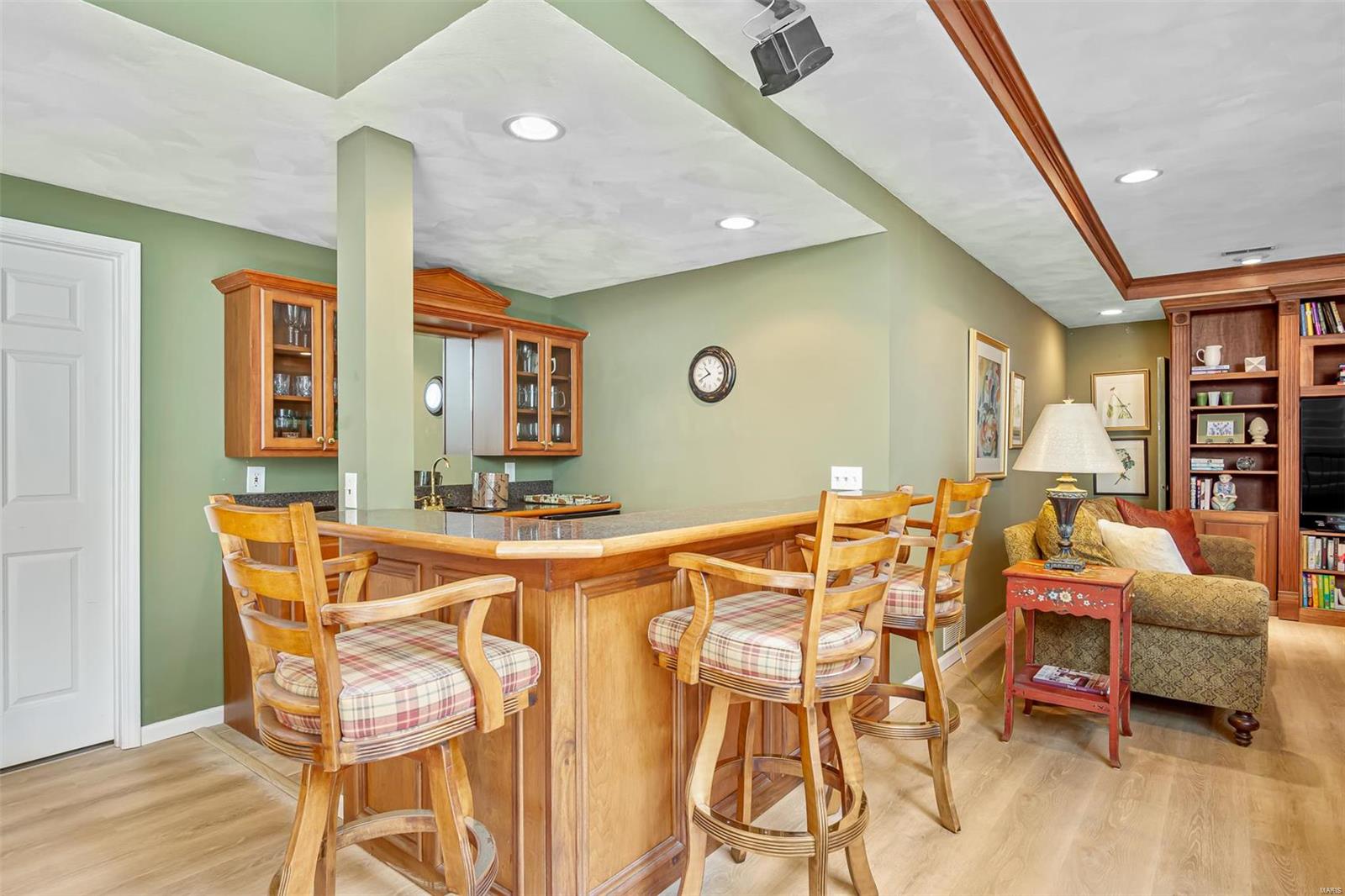 1716 10th Fairway Drive