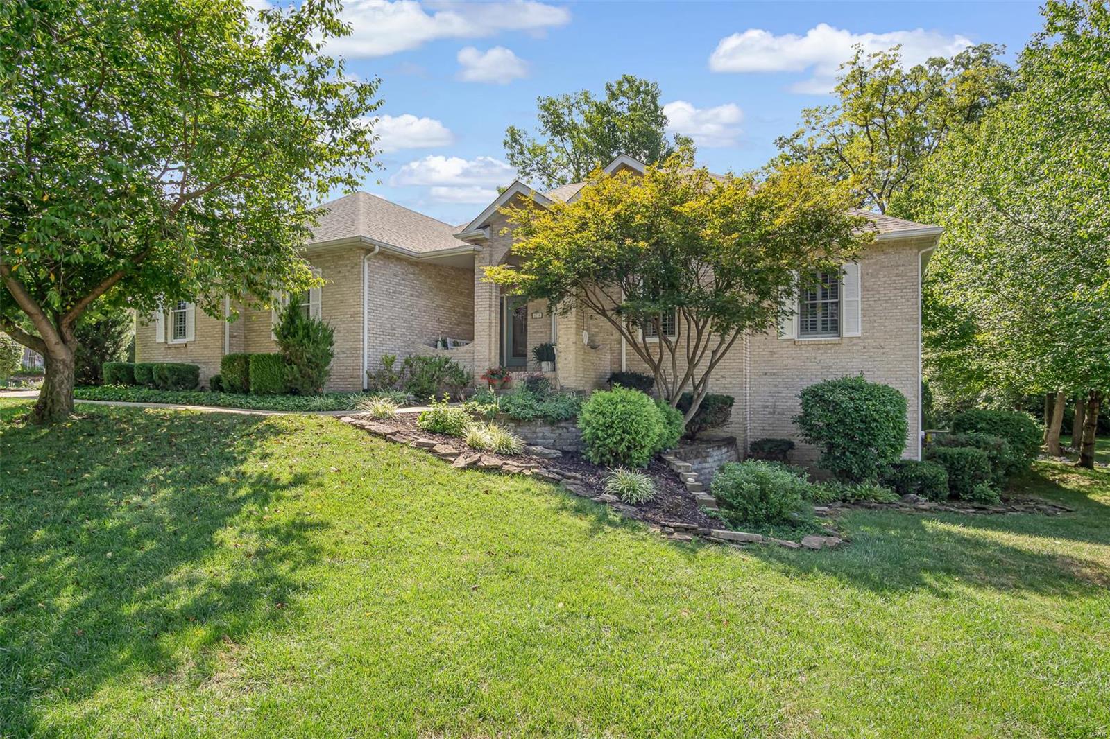 1716 10th Fairway Drive