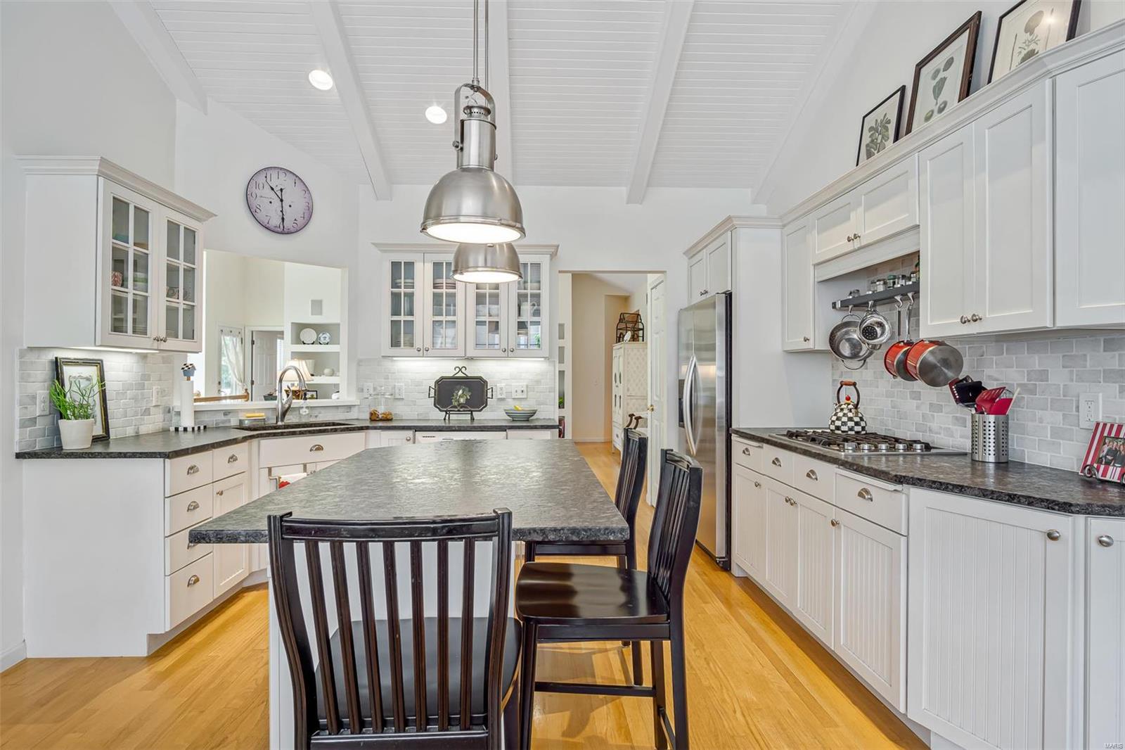 1716 10th Fairway Drive