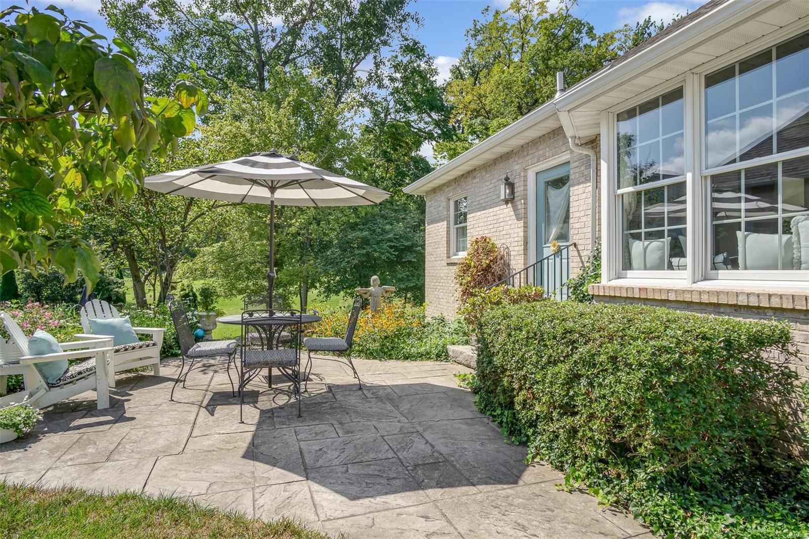 1716 10th Fairway Drive