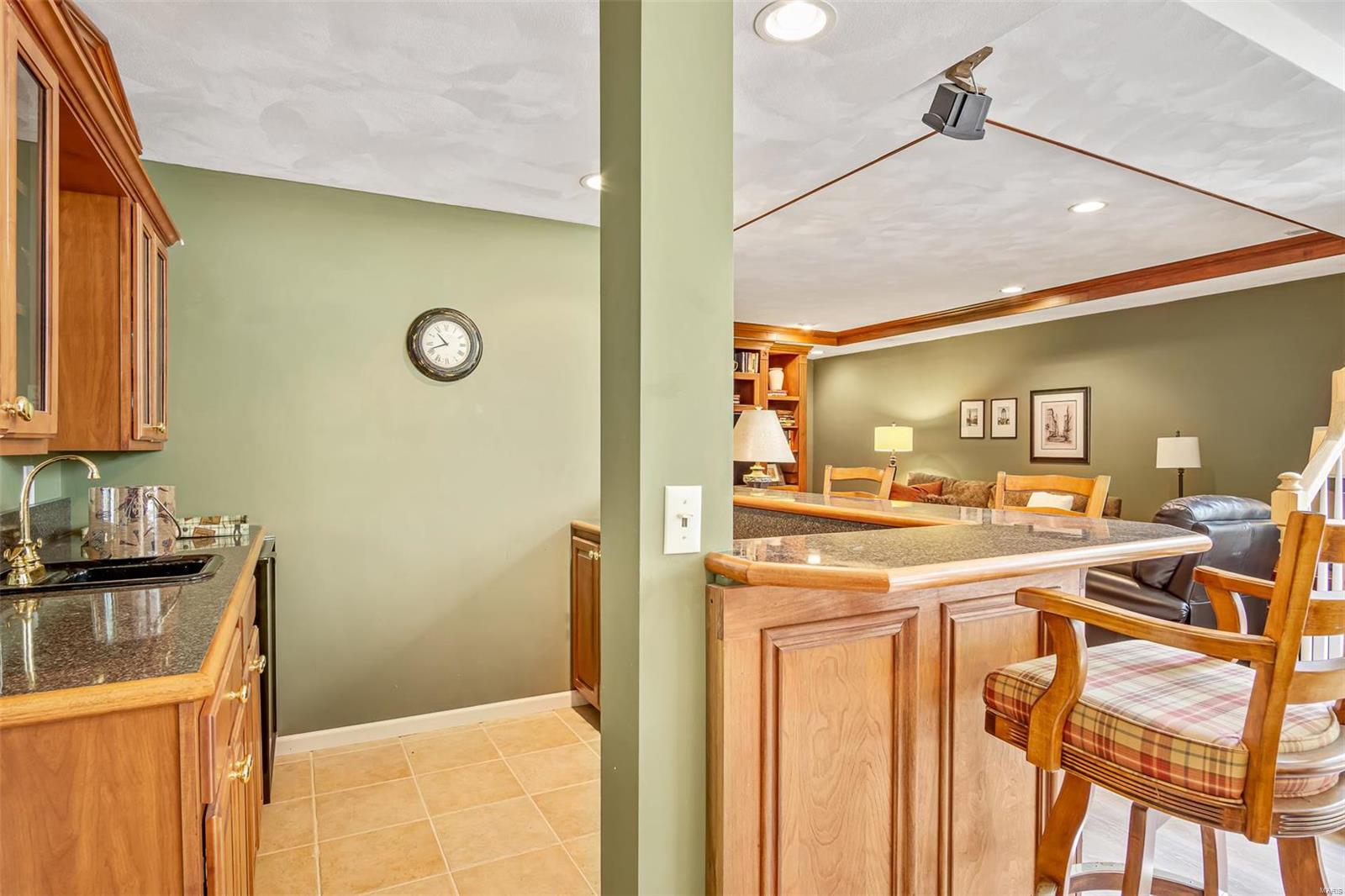 1716 10th Fairway Drive