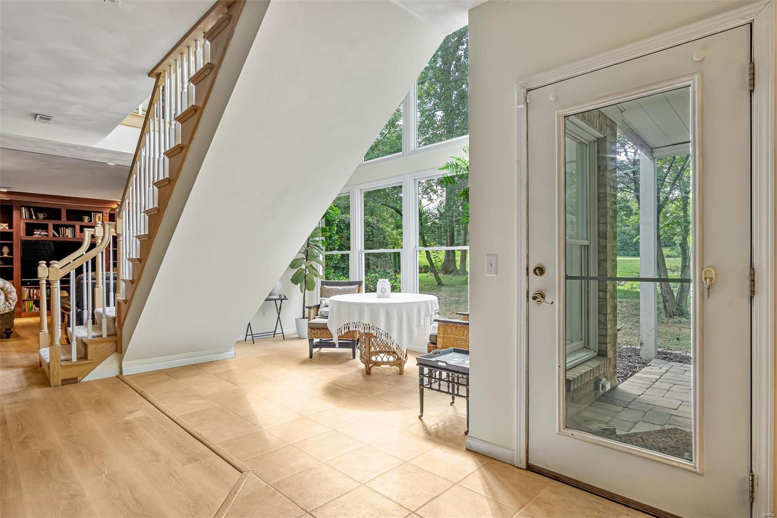 1716 10th Fairway Drive