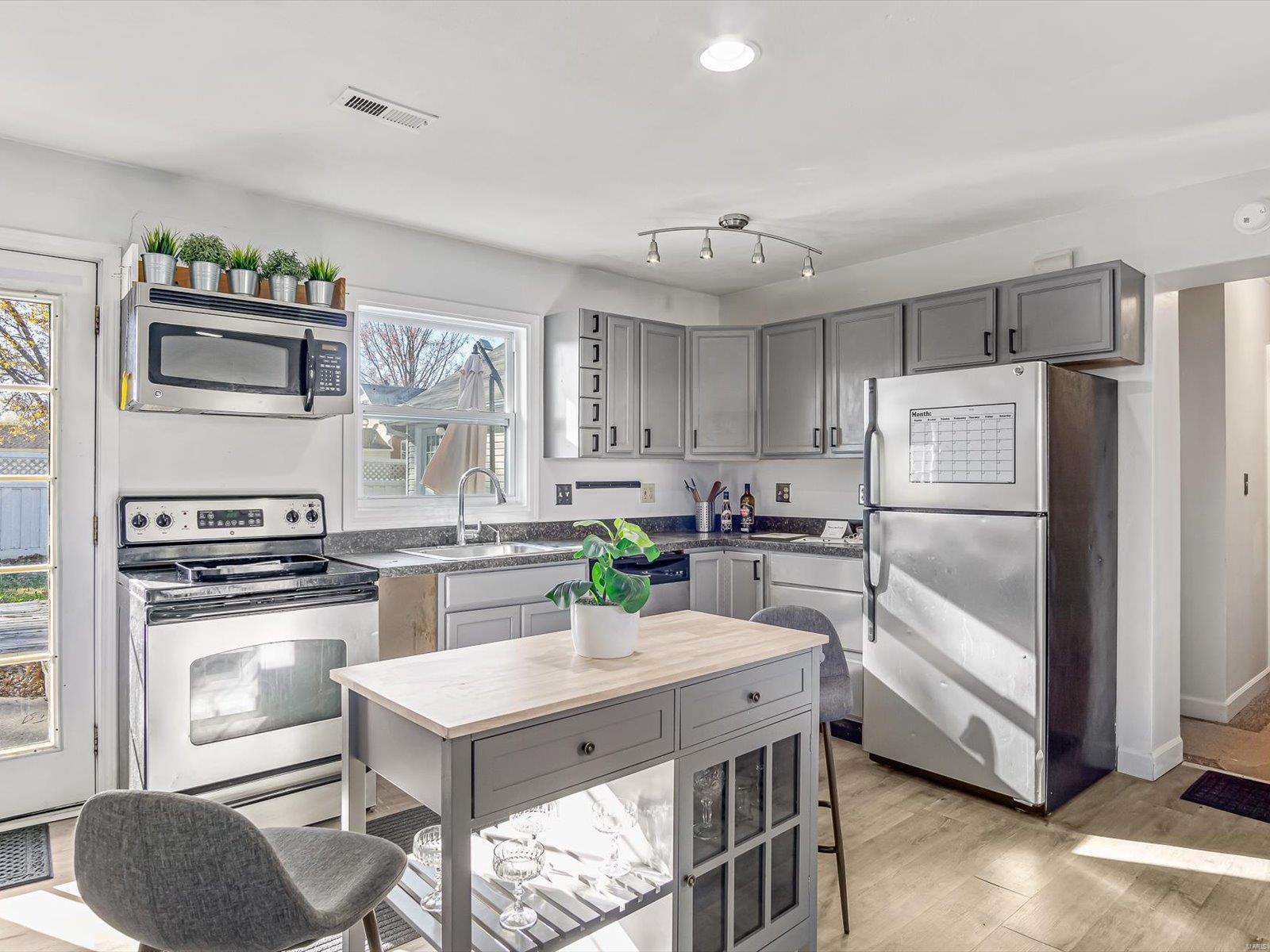 519 N Kaempfe Street