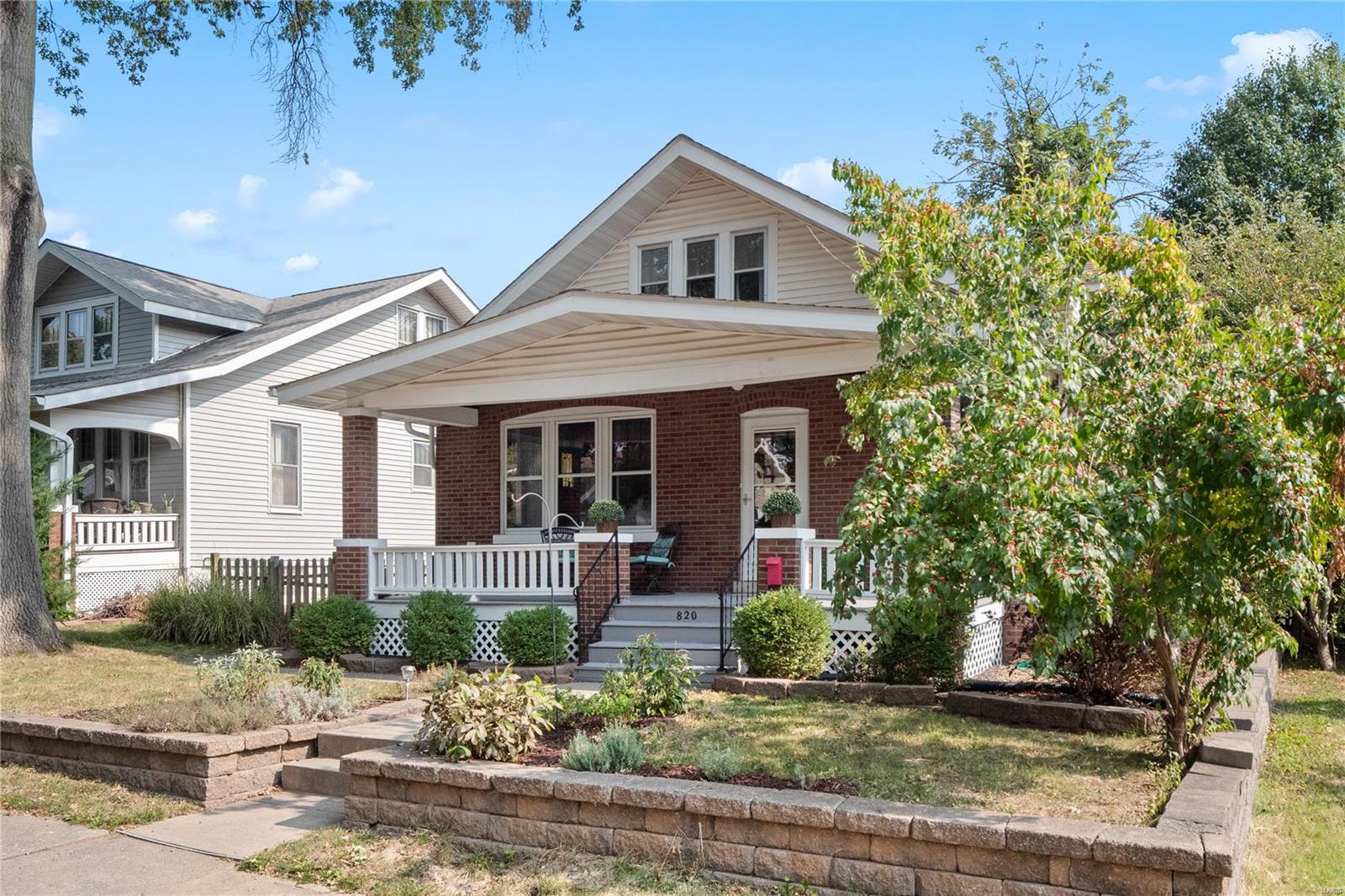 820 Forest Avenue