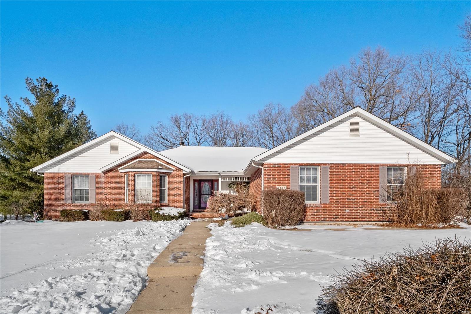 1401 Ridge View Court