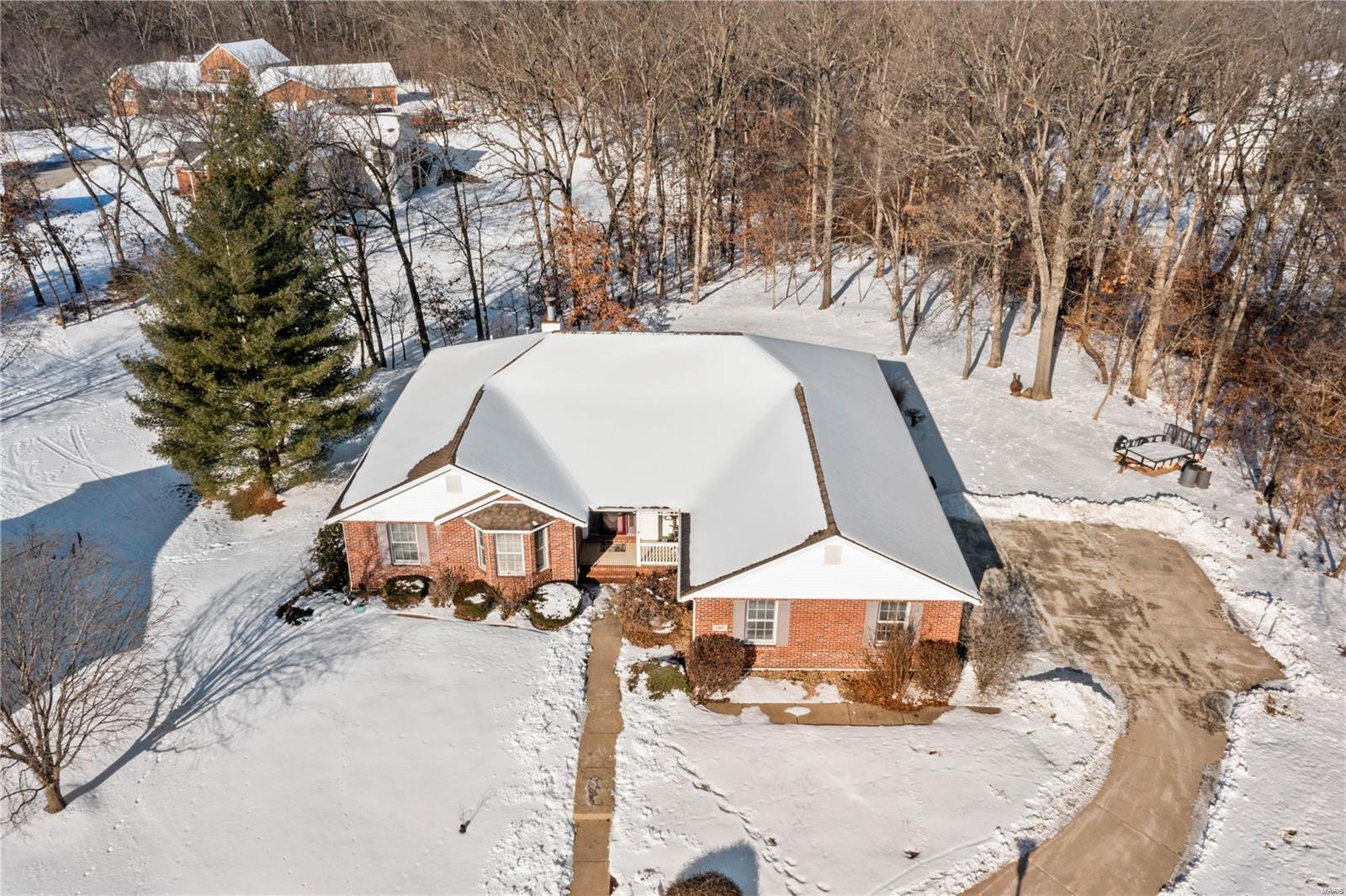 1401 Ridge View Court