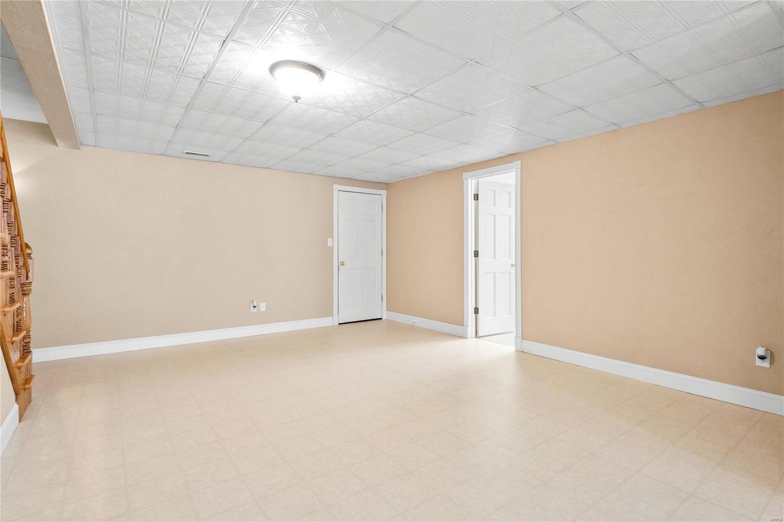 1401 Ridge View Court