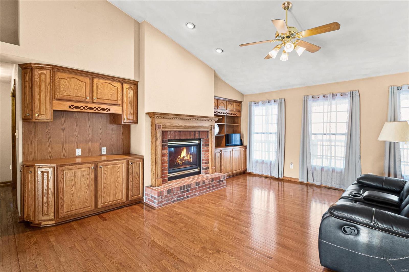 1401 Ridge View Court