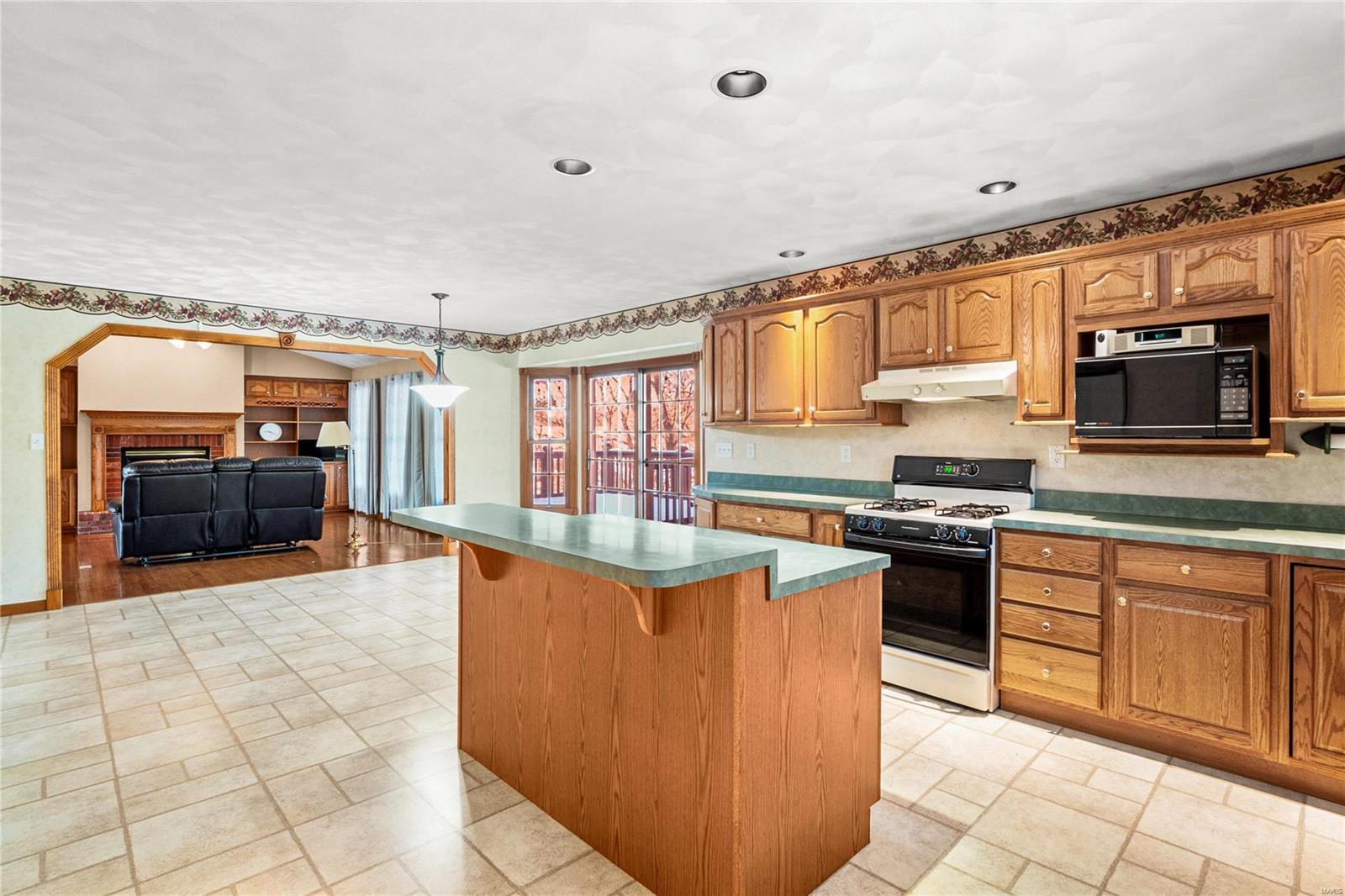 1401 Ridge View Court