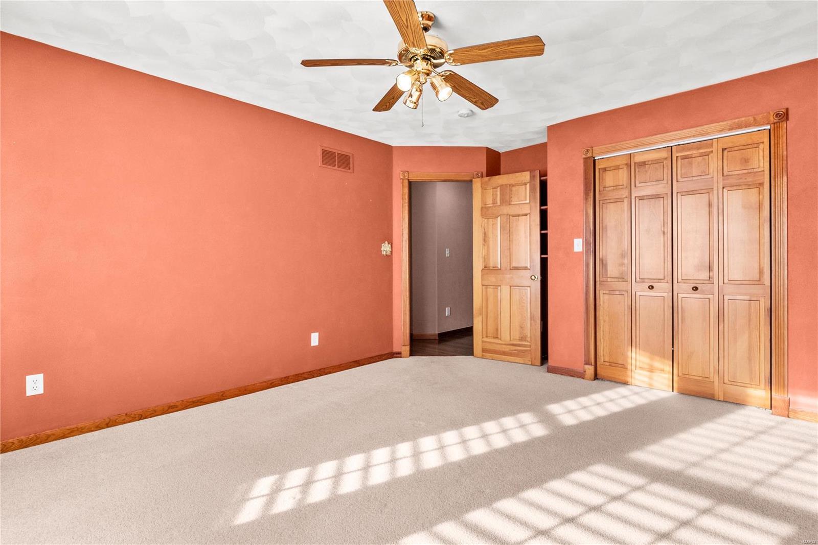 1401 Ridge View Court