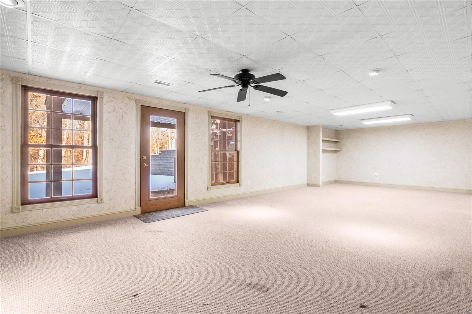 1401 Ridge View Court