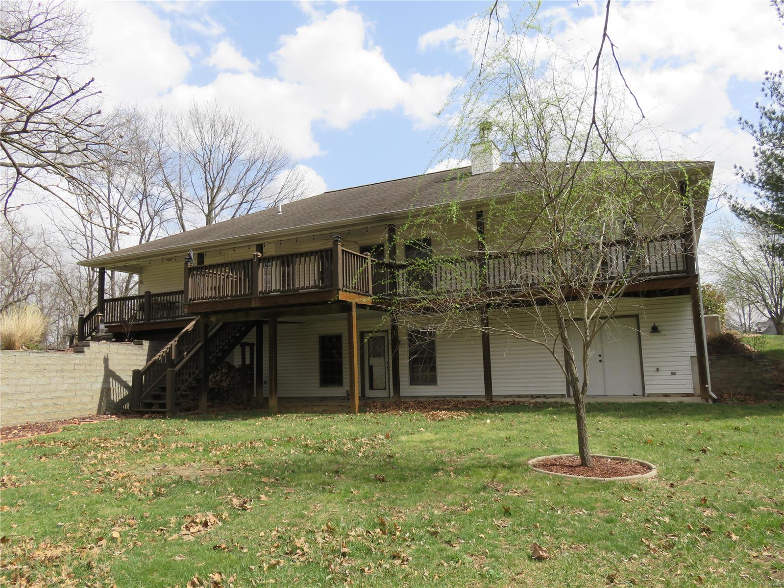 1401 Ridge View Court