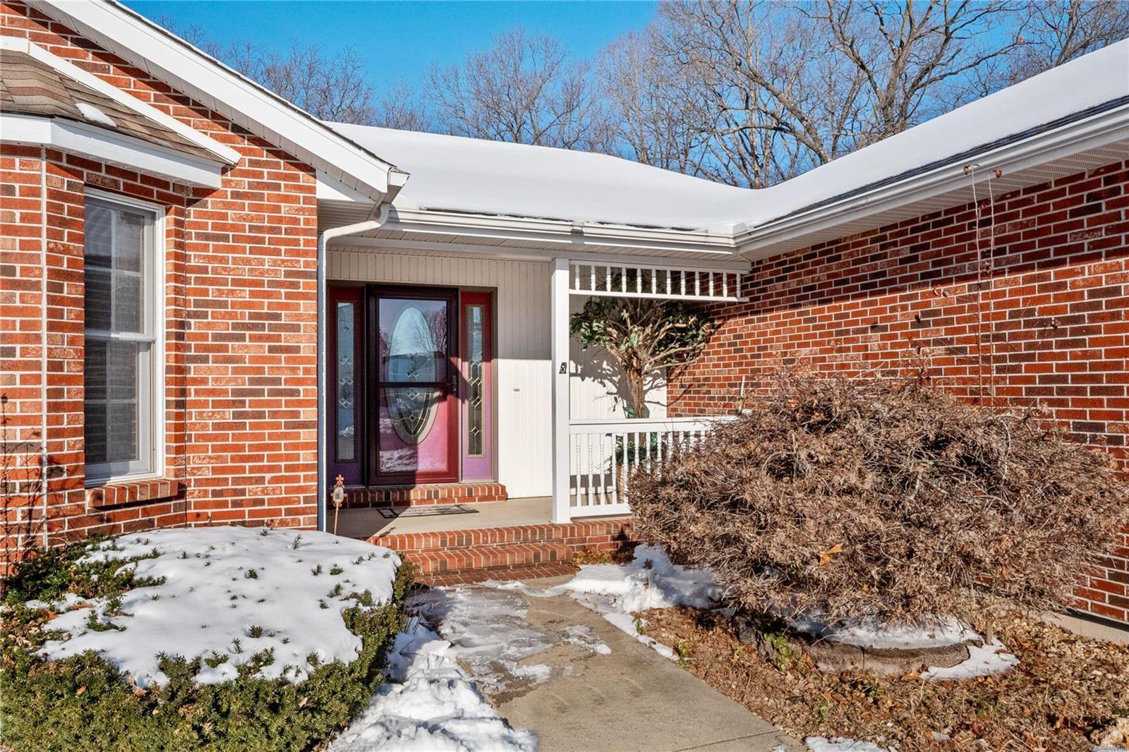 1401 Ridge View Court