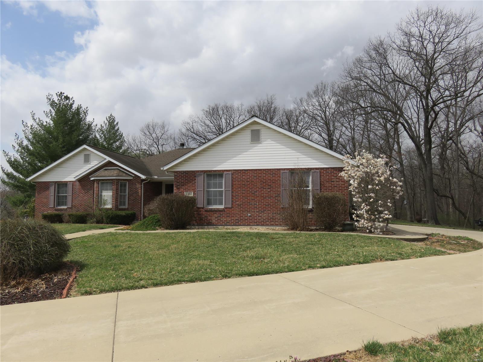 1401 Ridge View Court