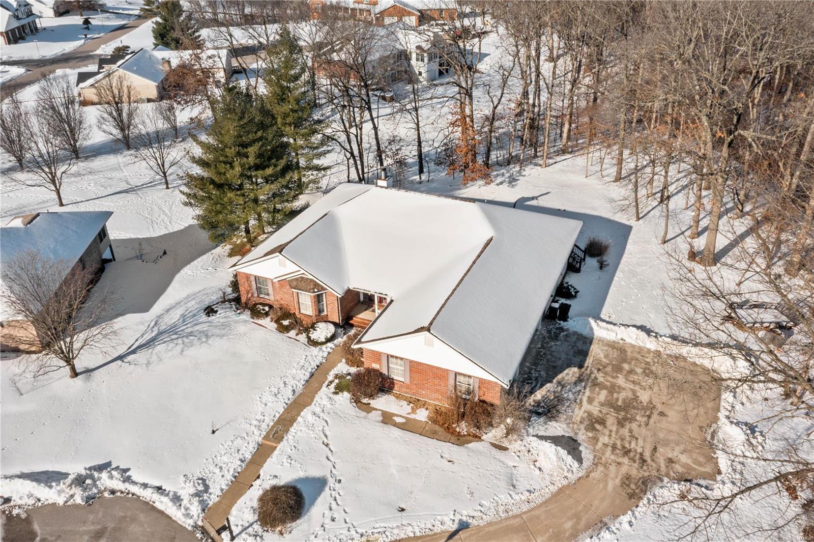 1401 Ridge View Court