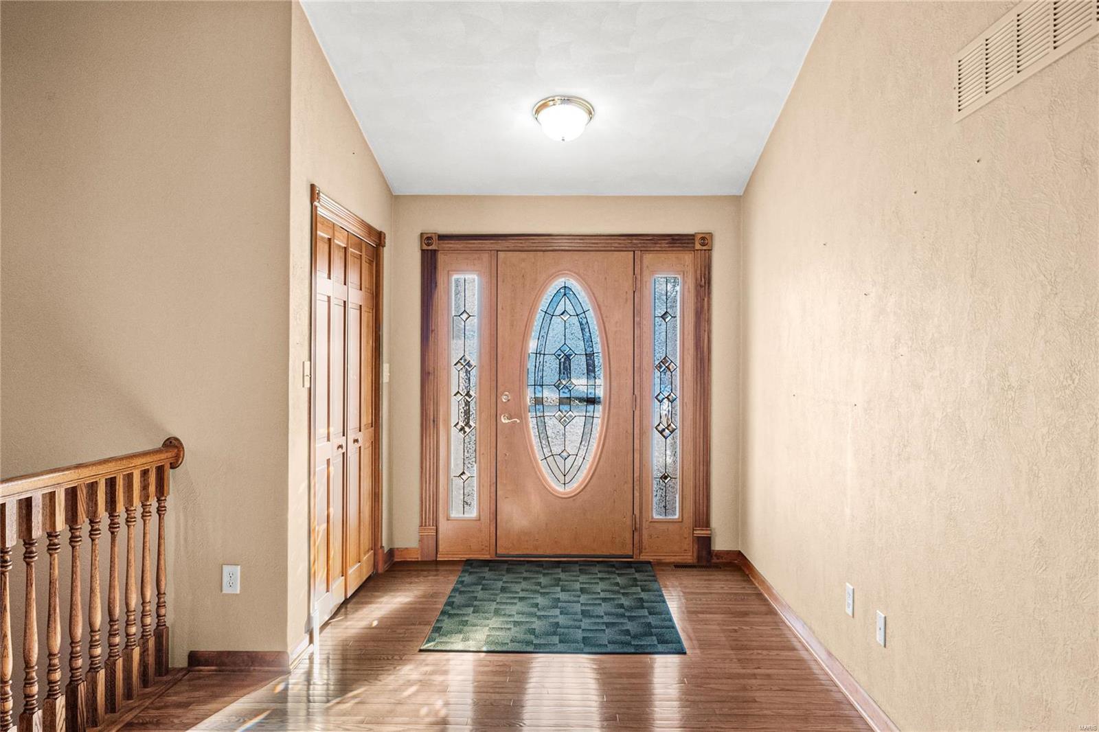 1401 Ridge View Court