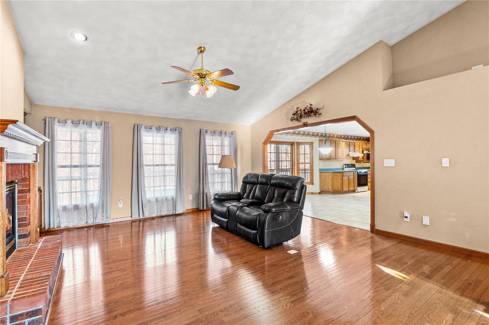 1401 Ridge View Court