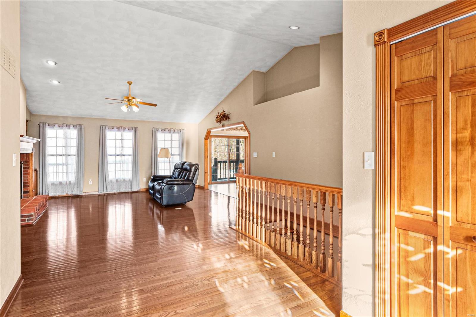 1401 Ridge View Court