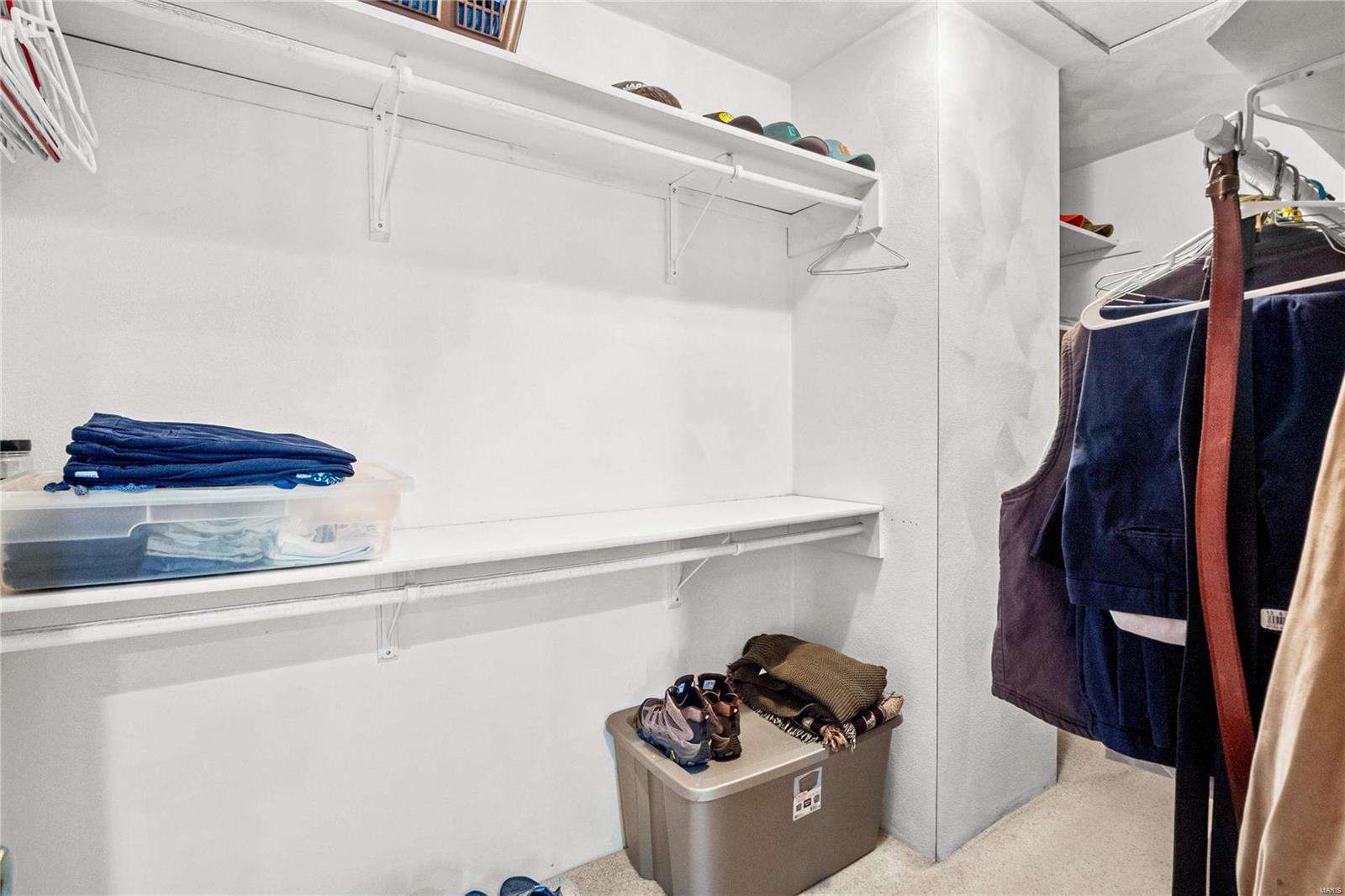 1401 Ridge View Court