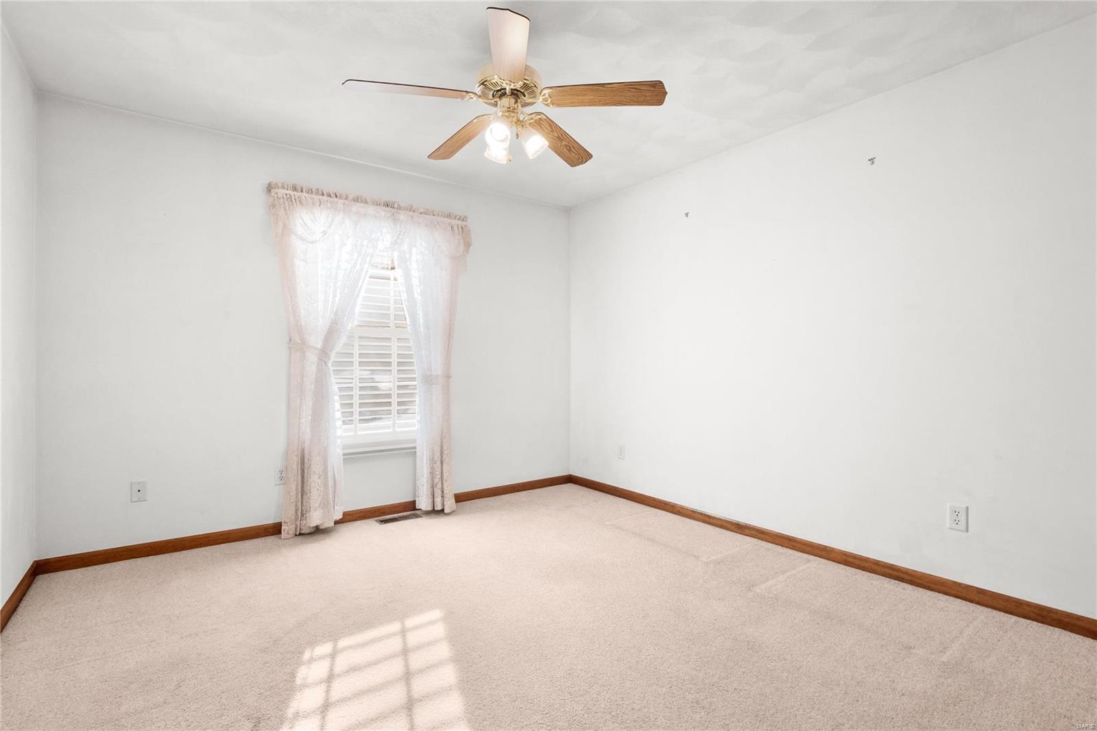 1401 Ridge View Court