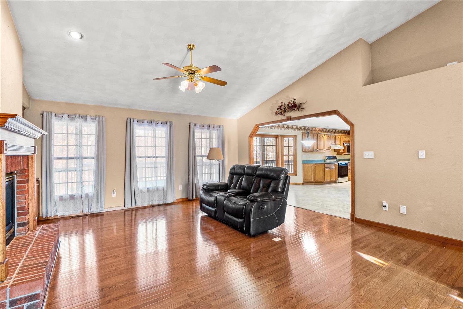 1401 Ridge View Court