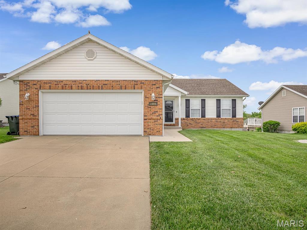 1004 Cottonwood Lane