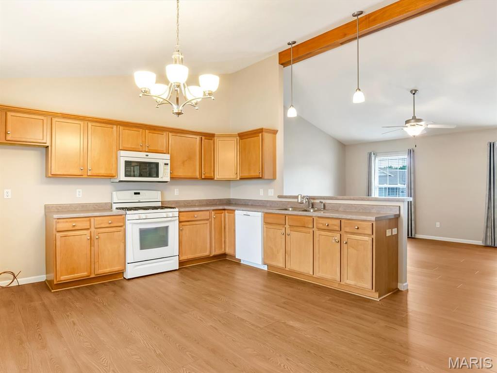 1004 Cottonwood Lane