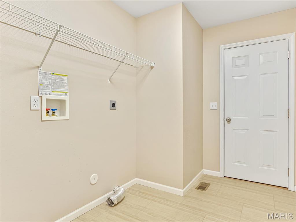 1004 Cottonwood Lane