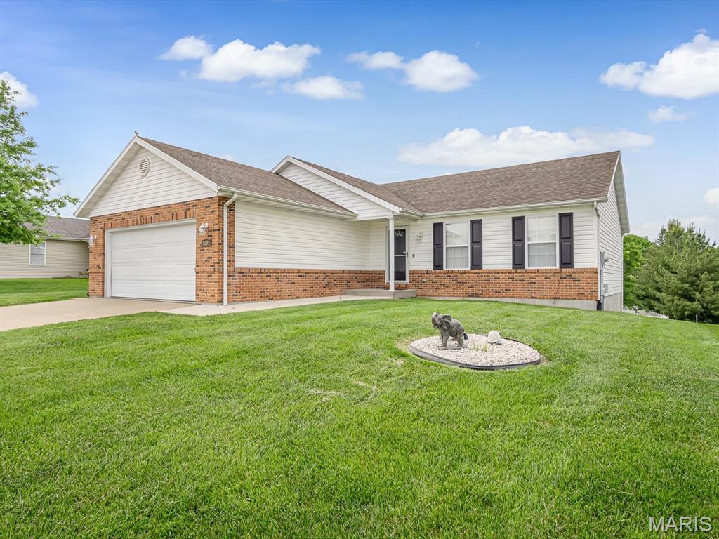 1004 Cottonwood Lane