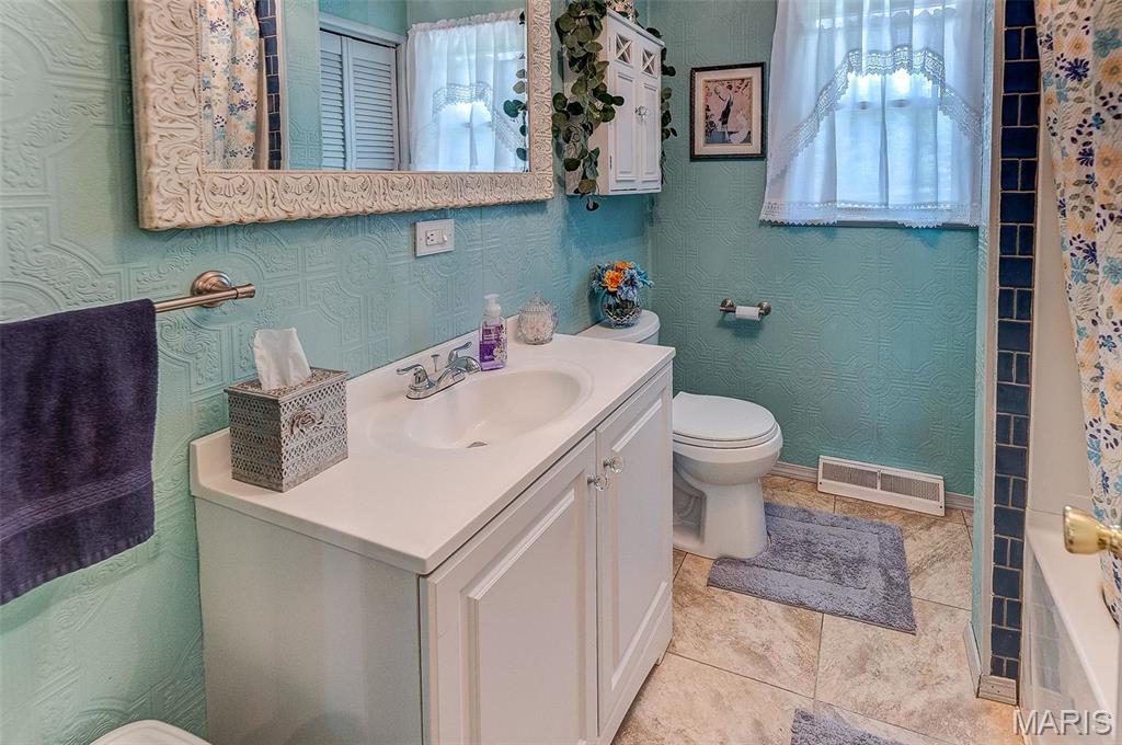 407 East Mill Street