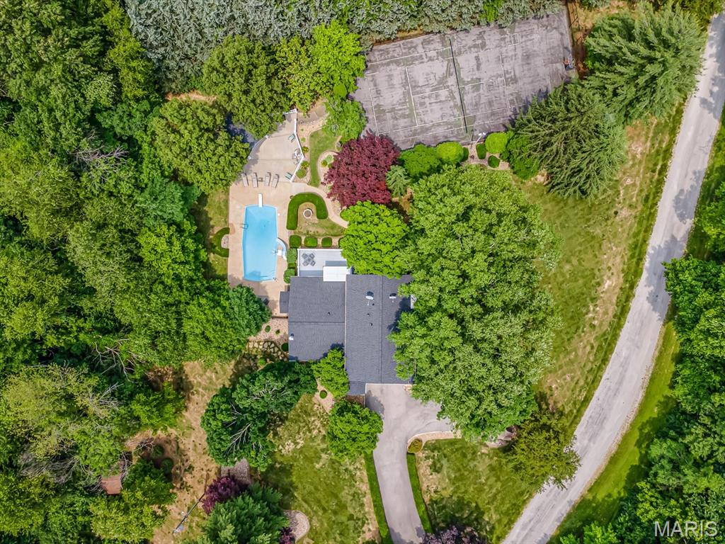 3119 Whispering Pines Drive