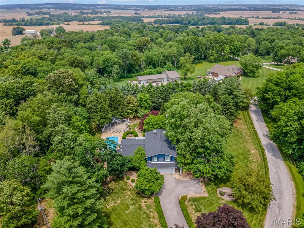 3119 Whispering Pines Drive