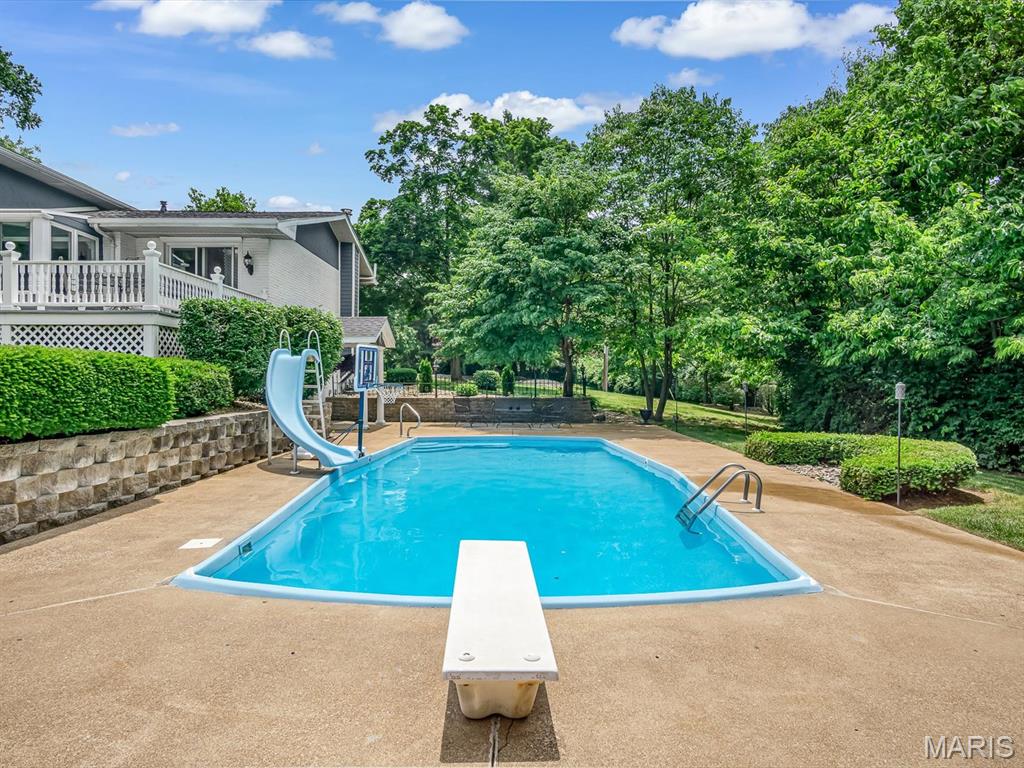 3119 Whispering Pines Drive