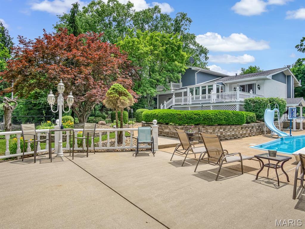 3119 Whispering Pines Drive