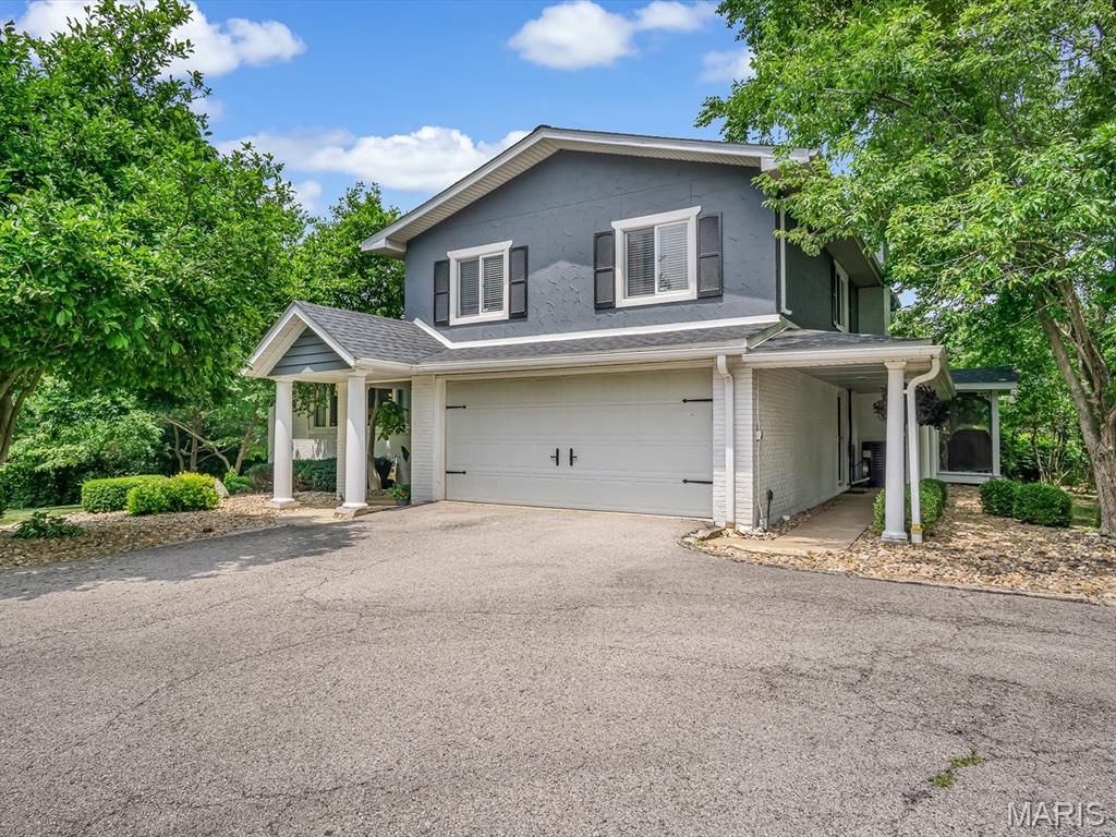 3119 Whispering Pines Drive