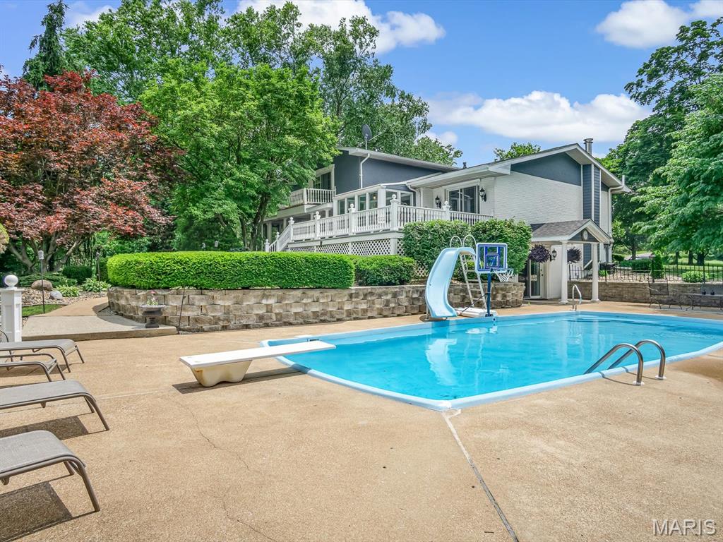 3119 Whispering Pines Drive