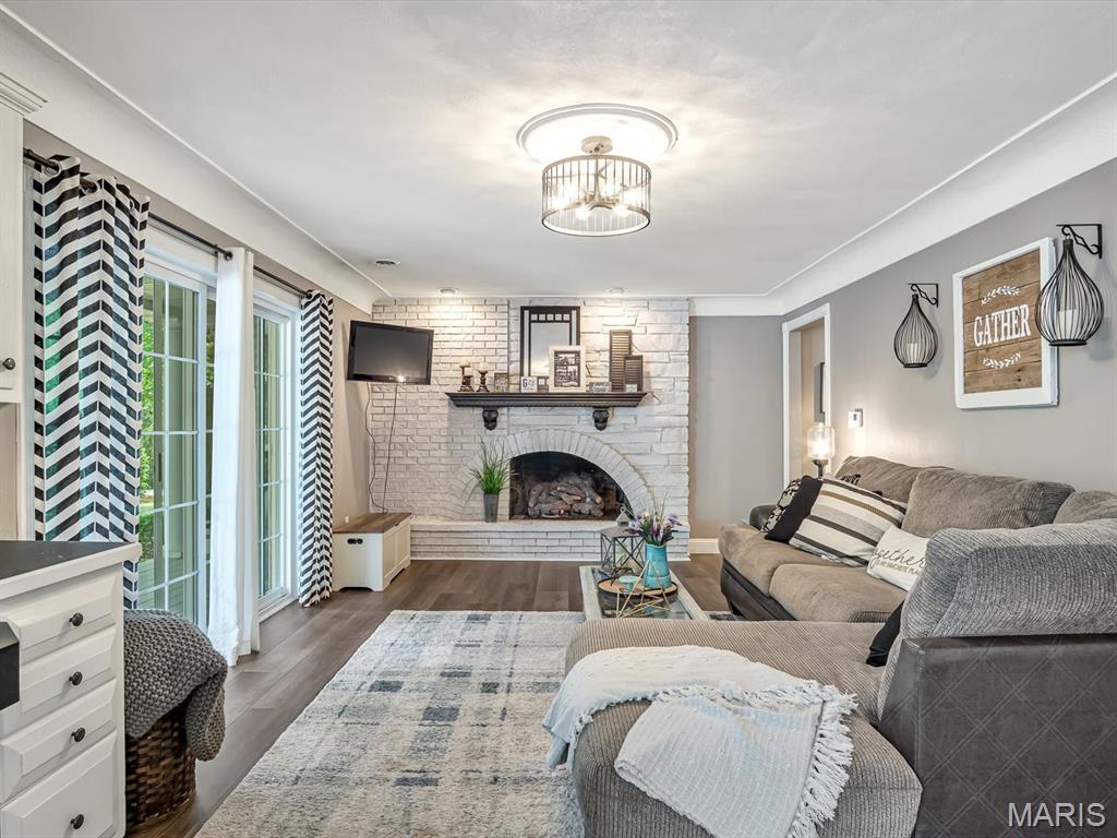 3119 Whispering Pines Drive