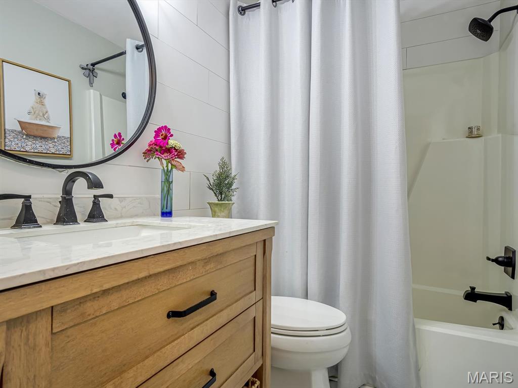 401 John Henry Street