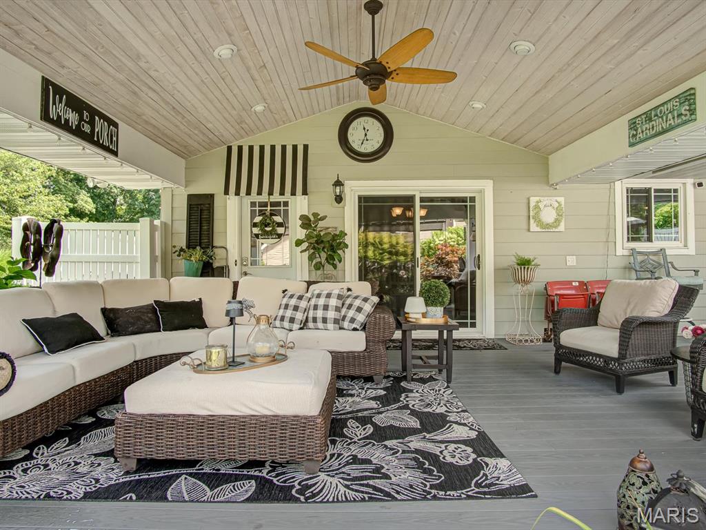 401 John Henry Street