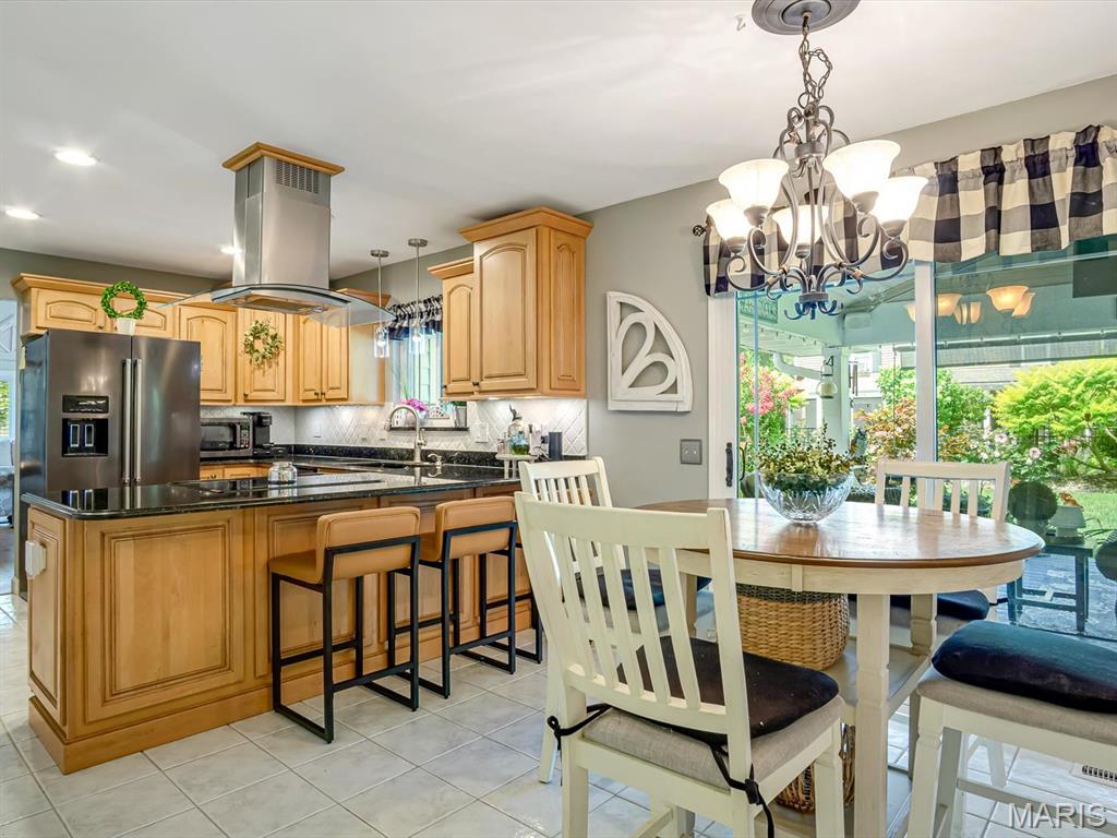 401 John Henry Street