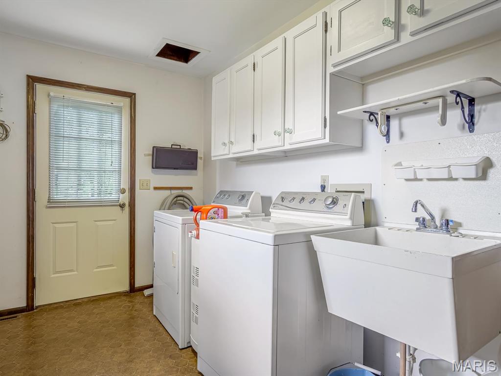 307 John Henry Street