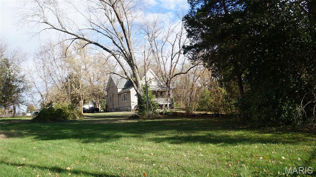 1801 Roosevelt Avenue