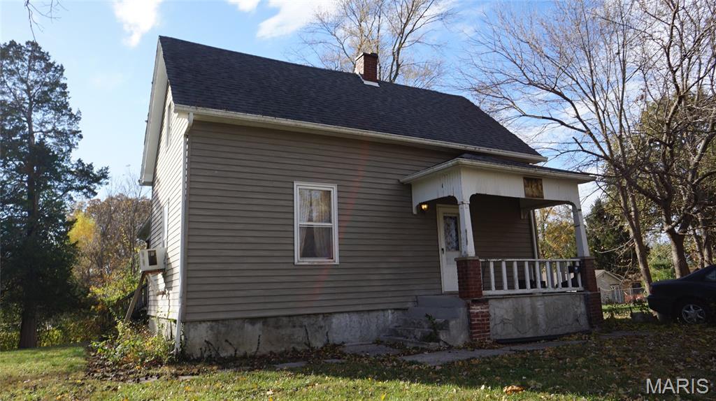 1801 Roosevelt Avenue