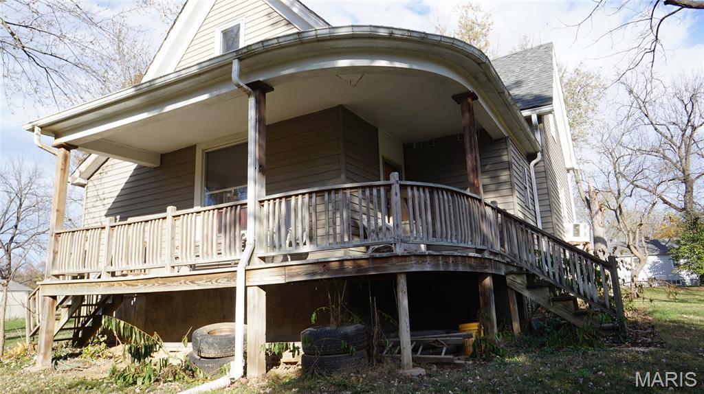 1801 Roosevelt Avenue