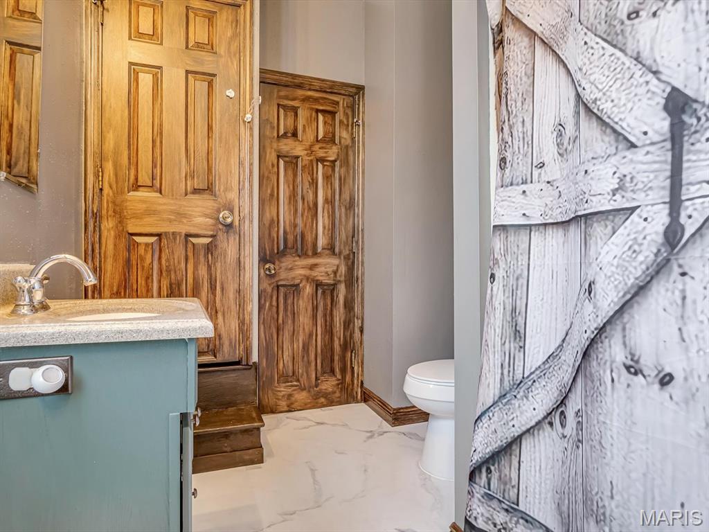 200 N Jackson Street