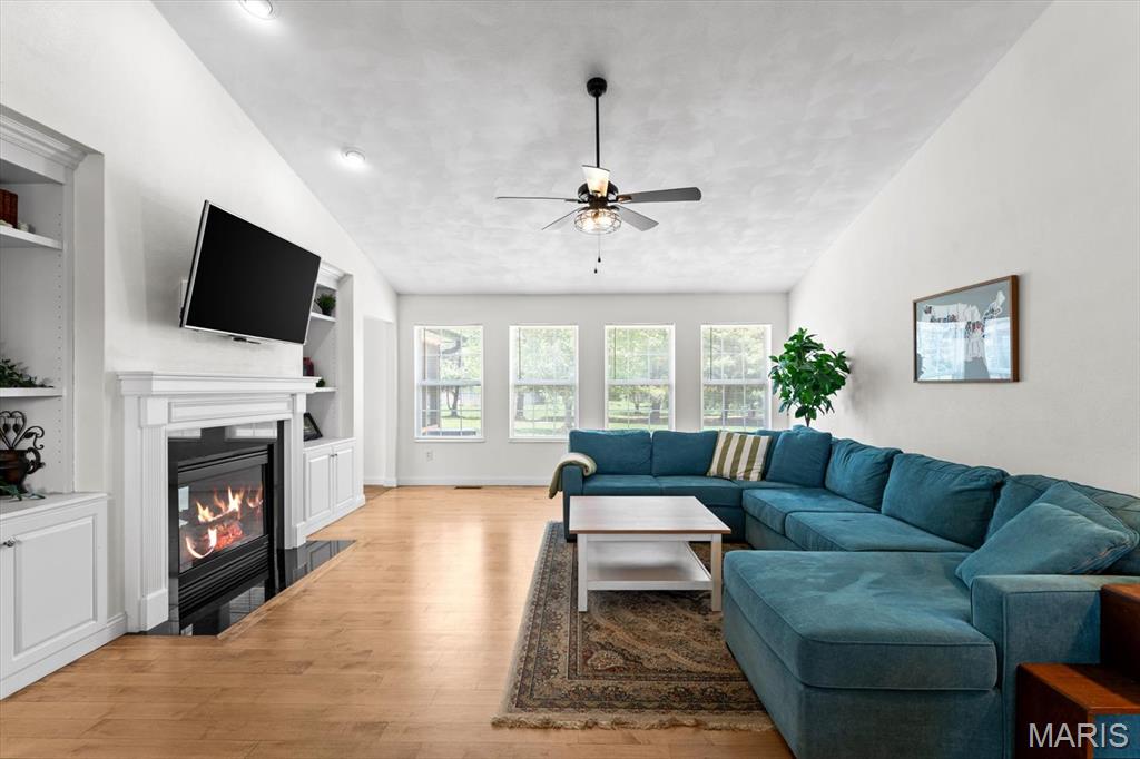 4213 Water Oak Lane