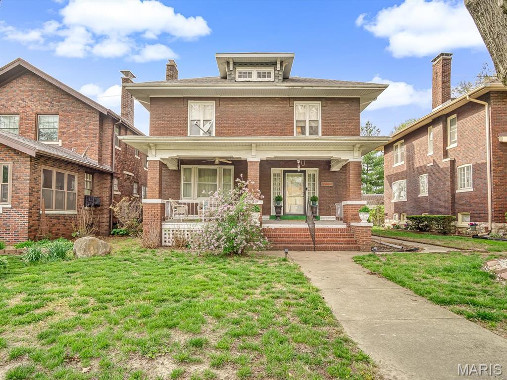 1005 E Monroe Street
